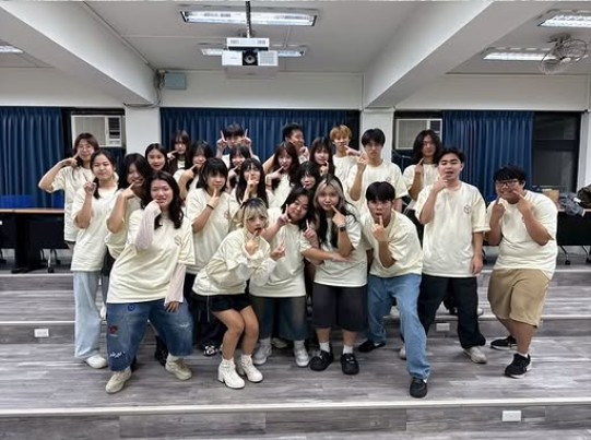 Featured image for “2025 Freshman Chorus Contest”